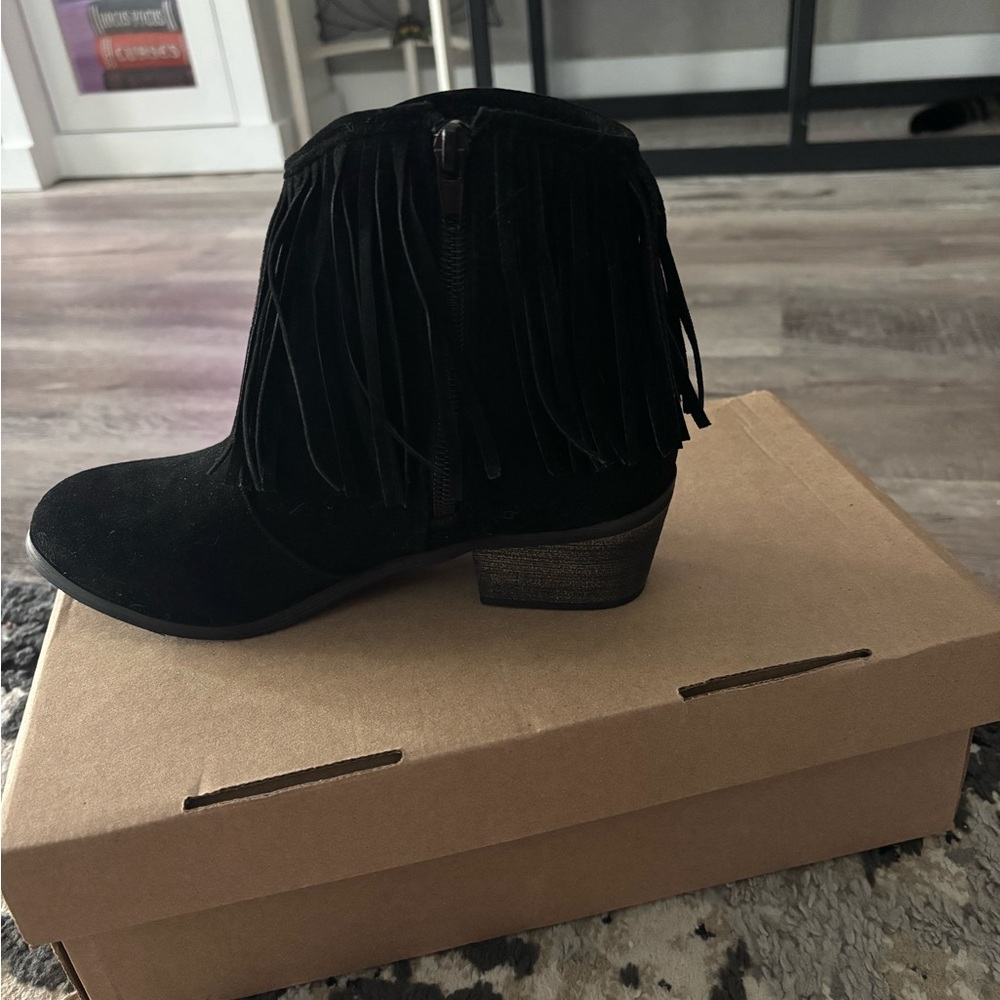 NWB Black Fringe Ankle Boots